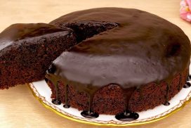Мека шоколадова торта БЕЗ ЯЙЦА И БЕЗ МЛЯКО! Направете си този икономичен десерт за няколко минути!